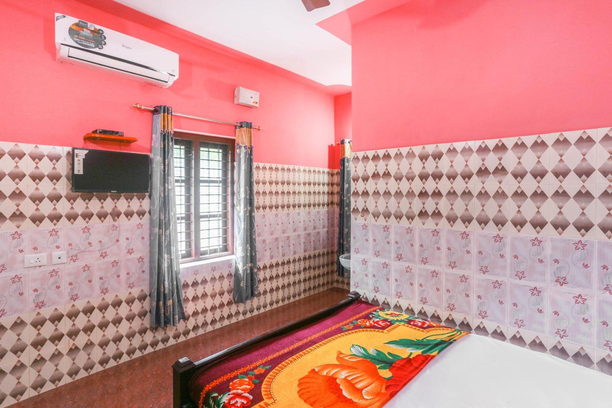 Hotel O Sree Bhadra Tourist Home Kollam Exterior photo